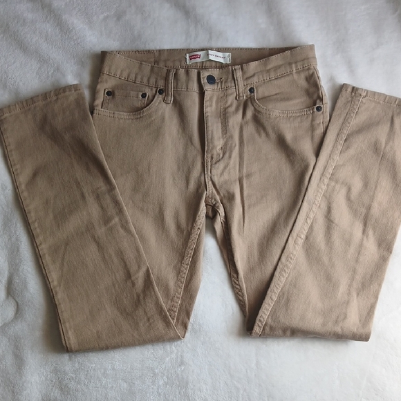 Levi's Other - Levi's Beige/ Skinny Jeans